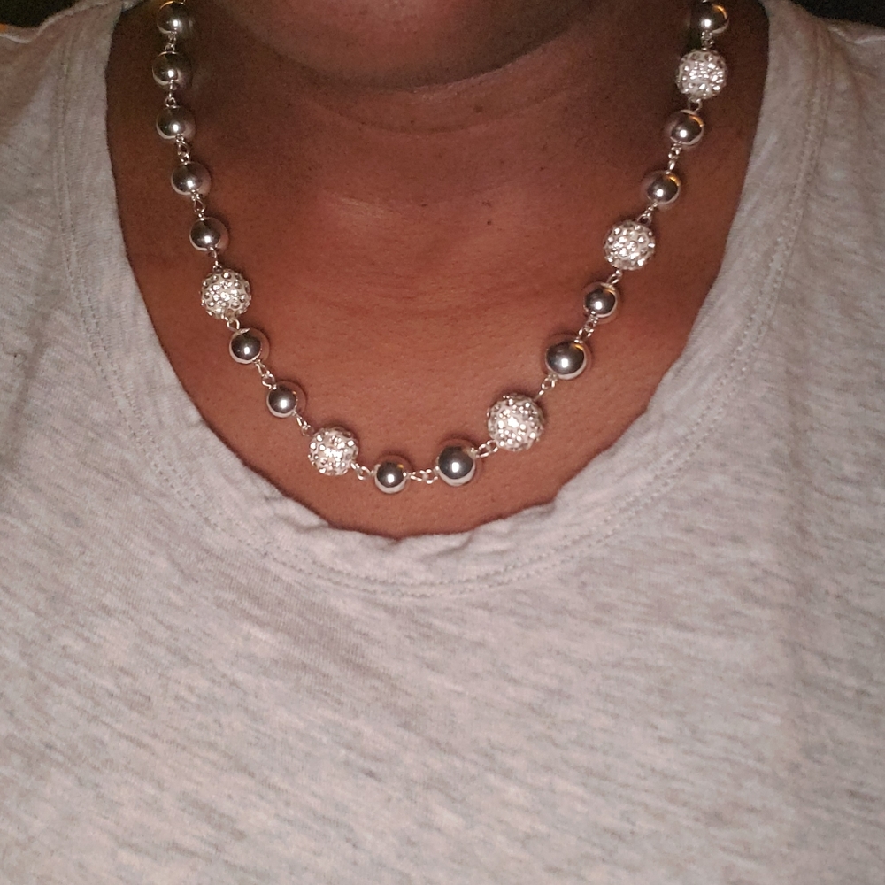 Necklace - Picture 2 of 3